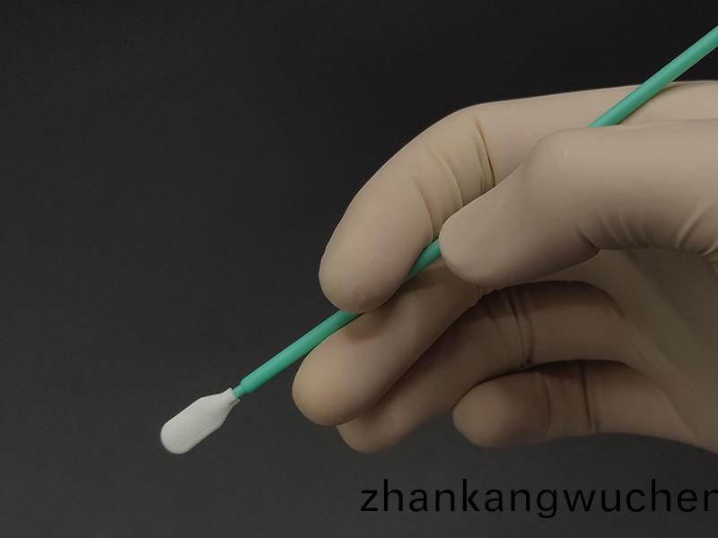 手(shou)持KTPS740長(zhang)桿佈頭(tou)無塵(chen)棉(mian)籤