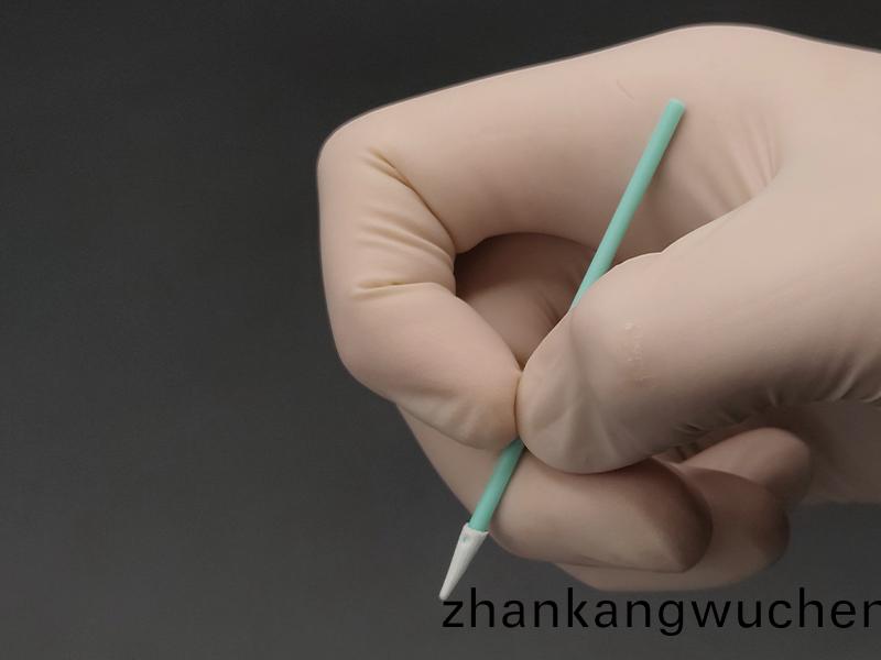 手(shou)持(chi)KPS750無(wu)塵(chen)佈尖頭淨(jing)化棉籤(qian)