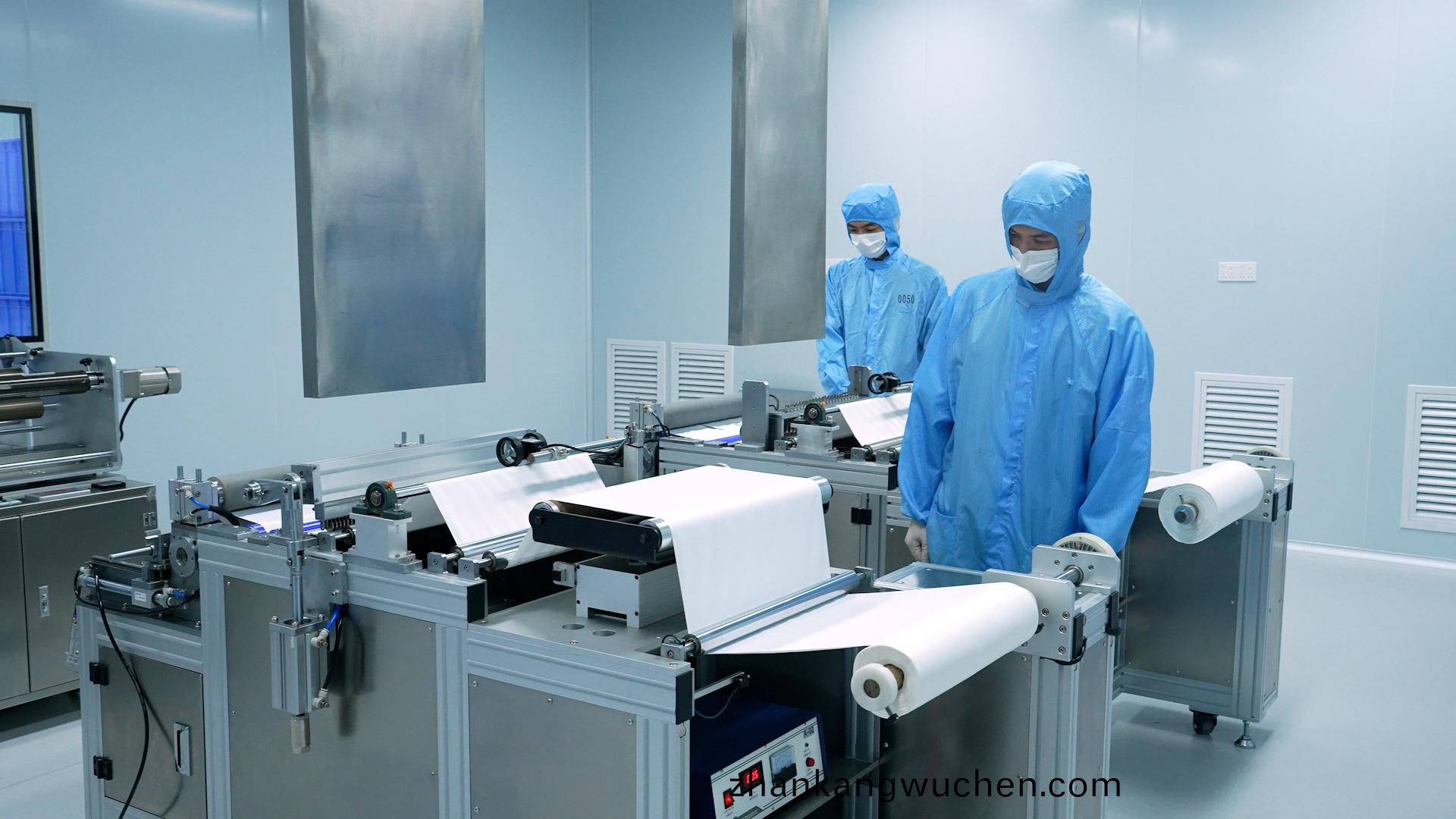 捲軸無(wu)塵佈(bu)生産(chan)廠傢推薦(jian)與選(xuan)擇(ze)註意事(shi)項(xiang)