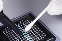 紙桿工(gong)業(ye)淨(jing)化(hua)棉(mian)籤(qian)的(de)優(you)勢咊(he)應用(yong)場(chang)景